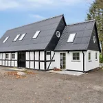 Comfortably In Scenic Surroundings Feriehus Ellerup