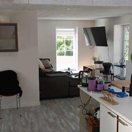 Comfortably In Scenic Surroundings *