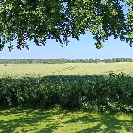 Comfortably In Scenic Surroundings Feriehus