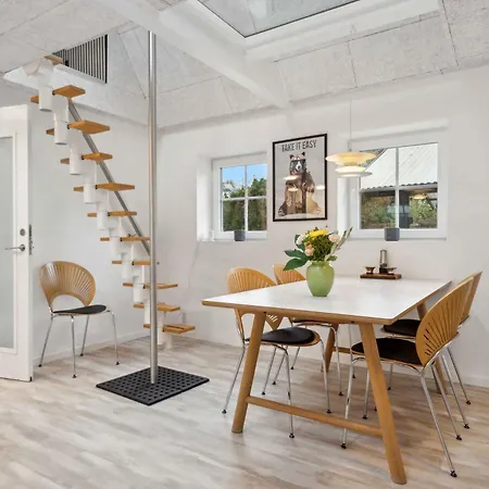 Comfortably In Scenic Surroundings