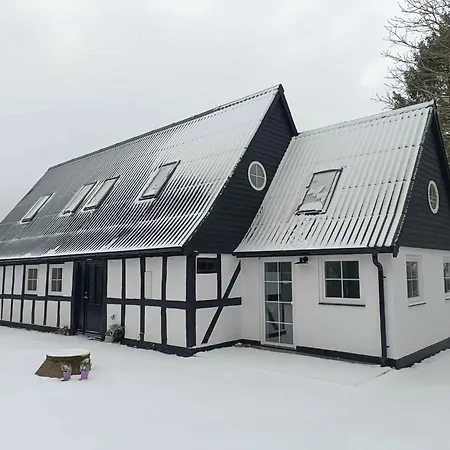 Comfortably In Scenic Surroundings Дом отдыха *