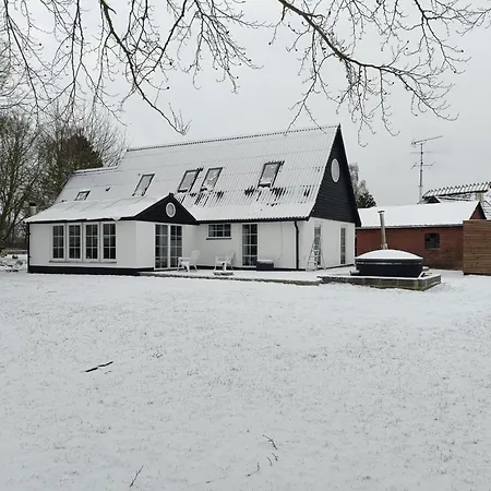 Vakantiehuis Heerlijk Midden In De *