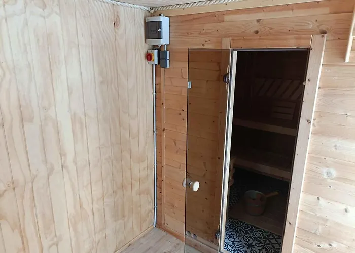 Дом отдыха Comfortably In Scenic Surroundings